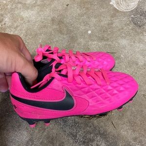 Soccer cleats